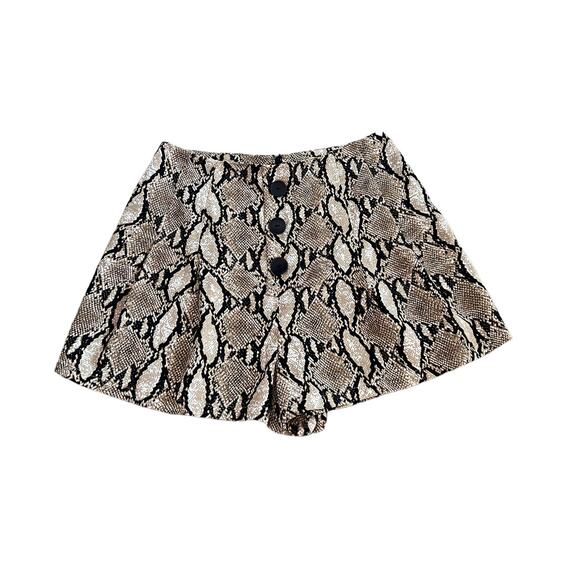 vestique women python wide shorts plaid cream brown sz medium button front - Picture 1 of 11